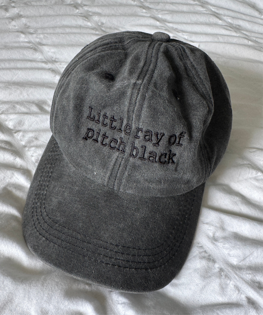 Little Ray of Pitch Black washed cap